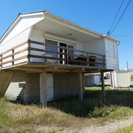 Un Chalet En Bois A La Plage Gruissan Exterior photo