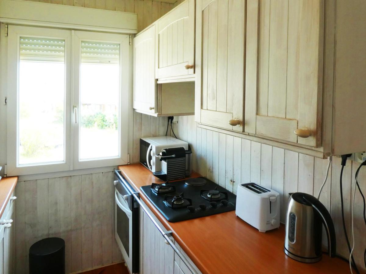 Un Chalet En Bois A La Plage Gruissan Exterior photo